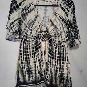 ECI Black and White Patterned Garment